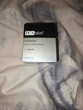 PCA SKIN HydraMatte Oil-Controlling Hydrating Moisturizer 1.8 oz Matte Finish